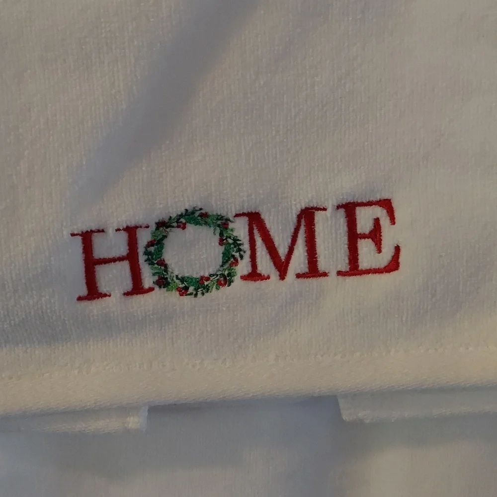 Y2K NWT! FINE RINGSPUN LUXE COTTON CHRISTMAS BATH TOWEL SET 3 by DECO HOME